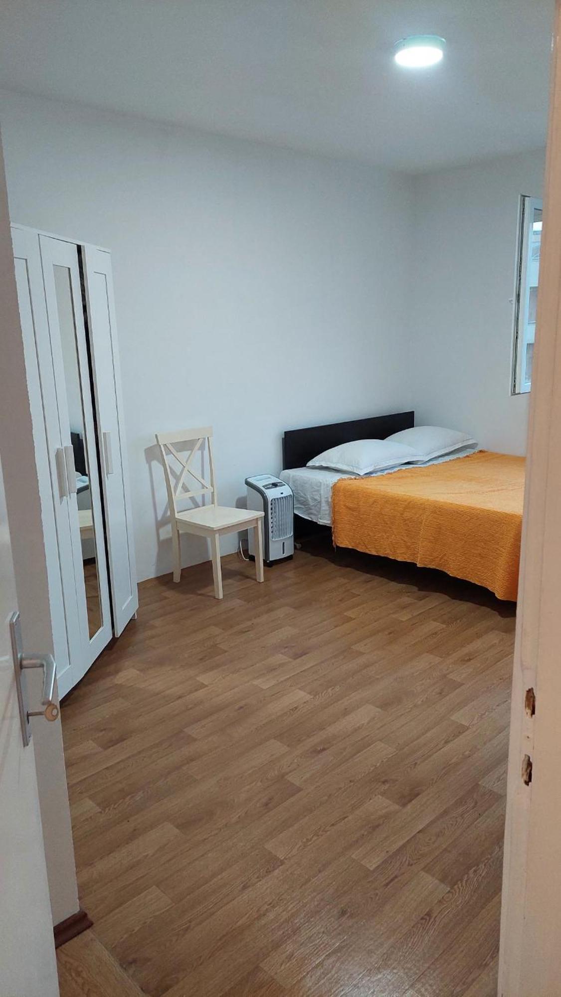 Room With Private Toilet And Terrace In City Center In Shared Apartment Сплит Екстериор снимка